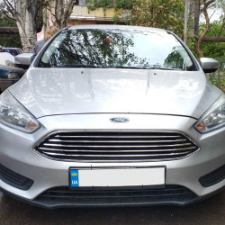 Передня решітка (Titanium) для Ford Focus III 2011-2017 рр