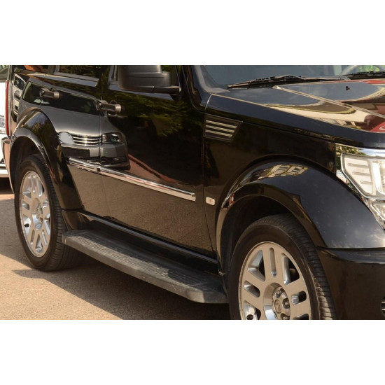 Молдинг дверей (нерж) для Dodge Nitro 2007-2024 рр Молдинг дверей (нерж) для Dodge Nitro 2007-2024 рр
