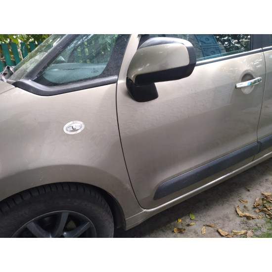 Обведення поворотника Carmos (2 шт., нерж.) для Citroen C-3 Picasso 2010-2017рр Обведення поворотника Carmos (2 шт., нерж.) для Citroen C-3 Picasso 2010-2017рр