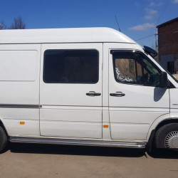 Бокові пороги Premium (2 шт., нерж.) Середня база, d60 для Mercedes Sprinter W901-905 1995-2006 рр