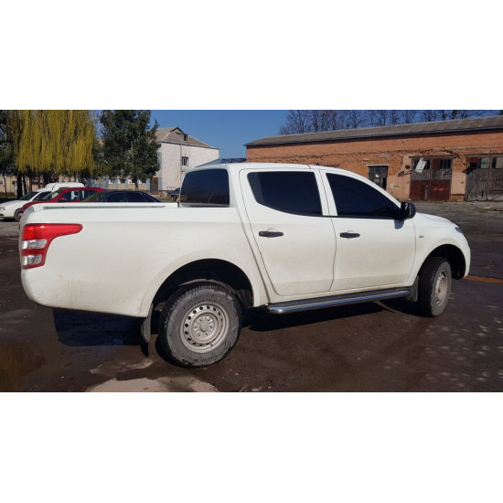 Бокові пороги Premium (2 шт., нерж.) Ø60 для Mitsubishi L200 2015-2024 рр