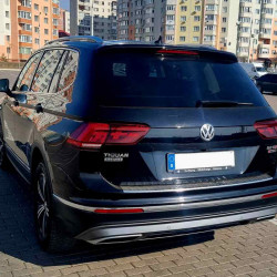 Накладка на задній бампер (Carmos, нерж) для Volkswagen Tiguan 2016-2024