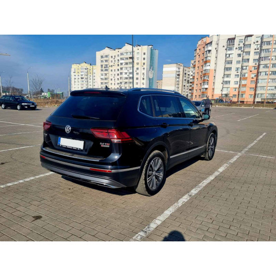 Накладка на задній бампер (Carmos, нерж) для Volkswagen Tiguan 2016-2024