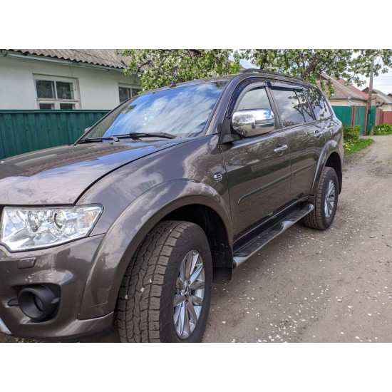 Вітровики (4 шт, HIC) для Mitsubishi Pajero Sport 2008-2015рр