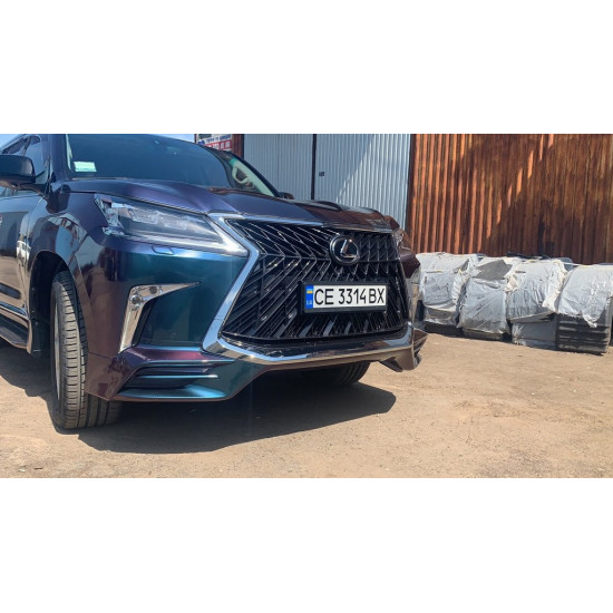 Комплект обвісів (TRD Sport 2017-2020) Білий колір для Lexus LX570/450d