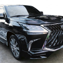 Комплект обвісів (TRD Sport 2017-2020) Білий колір для Lexus LX570/450d