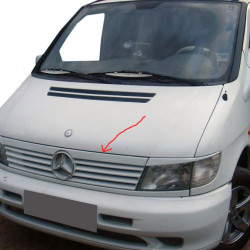 Смужка на решітку (пластик) Чорний мат для Mercedes Vito W638 1996-2003 років