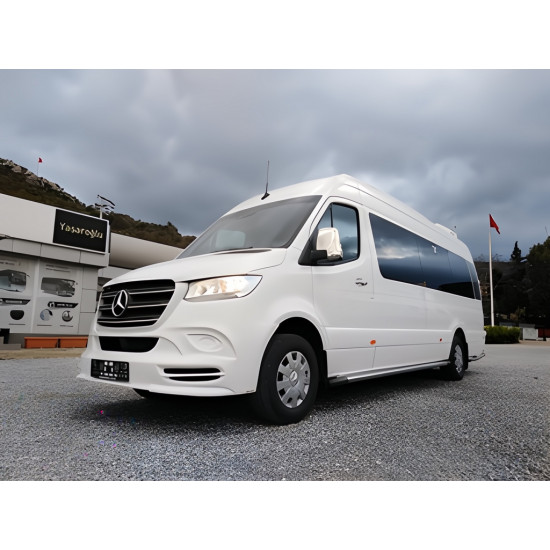 Накладка на передній бампер (під фарбування) для Mercedes Sprinter W907/W910 2018-2024 рр