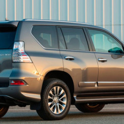 Задній бампер з дифузором (рестайлінг) для Lexus GX460