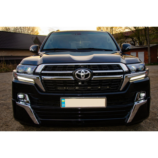 Комплект обвісів 2016-2024 (Executive 2021) Білий колір для Toyota Land Cruiser 200