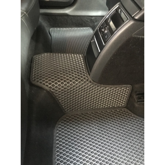 Килимки EVA (чорні) для Skoda Superb 2009-2015 рр Килимки EVA (чорні) для Skoda Superb 2009-2015 рр