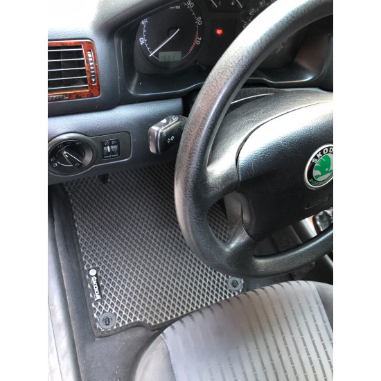 Килимки EVA (чорні) для Skoda Octavia I Tour A4 1996-2010 Килимки EVA (чорні) для Skoda Octavia I Tour A4 1996-2010
