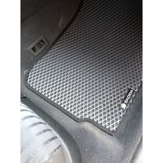 Килимки EVA (чорні) для Skoda Octavia I Tour A4 1996-2010 Килимки EVA (чорні) для Skoda Octavia I Tour A4 1996-2010