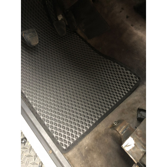 Килимки EVA (чорні) Передні (2 шт) для Toyota Land Cruiser 70 Килимки EVA (чорні) Передні (2 шт) для Toyota Land Cruiser 70