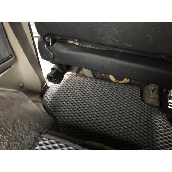 Килимки EVA (чорні) Передні (2 шт) для Toyota Land Cruiser 70 Килимки EVA (чорні) Передні (2 шт) для Toyota Land Cruiser 70
