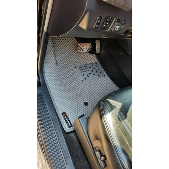 Килимки EVA (сірі) для Mitsubishi Pajero Sport 2008-2015рр Килимки EVA (сірі) для Mitsubishi Pajero Sport 2008-2015рр