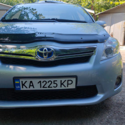 Дефлектор капота 2009-2012 (VIP) для Toyota Auris рр