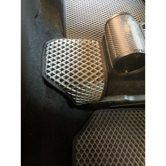 Килимки EVA (чорні) для Volkswagen Golf 4 Килимки EVA (чорні) для Volkswagen Golf 4
