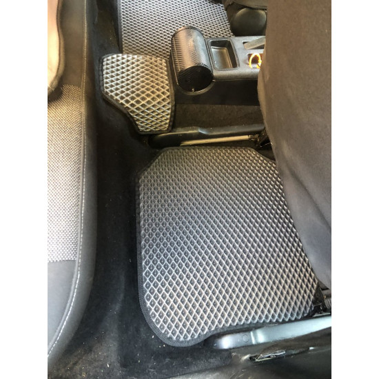 Килимки EVA (чорні) для Volkswagen Golf 4 Килимки EVA (чорні) для Volkswagen Golf 4