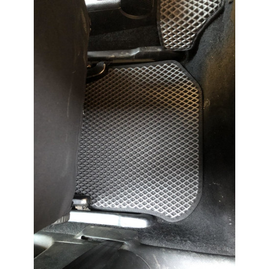 Килимки EVA (чорні) для Volkswagen Golf 4 Килимки EVA (чорні) для Volkswagen Golf 4