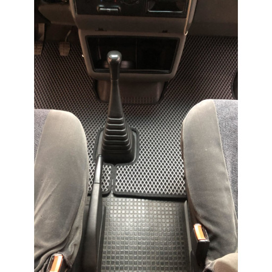 Килимки EVA (чорні) для Volkswagen T4 Caravelle/Multivan Килимки EVA (чорні) для Volkswagen T4 Caravelle/Multivan