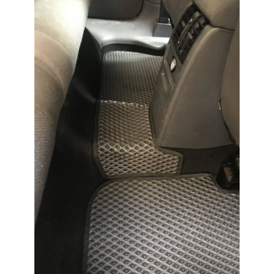 Килимки EVA (чорні) 5 шт, передні та задні (для MAXI, 1 зсувні двері) для Volkswagen Caddy 2015-2020 рр Килимки EVA (чорні) 5 шт, передні та задні (для MAXI, 1 зсувні двері) для Volkswagen Caddy 2015-2020 рр