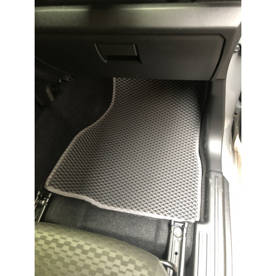 Килимки EVA (чорні) для Suzuki Jimny 2018-2024 рр Килимки EVA (чорні) для Suzuki Jimny 2018-2024 рр