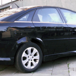 Спойлер Анатоміко (під фарбування) для Opel Vectra C 2002-2008 років