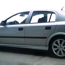 Бічні пороги HB (під фарбування) для Opel Astra G classic 1998-2012рр