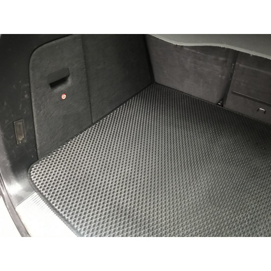Килимок багажника V1 (EVA, чорний) для Volkswagen Touareg 2010-2018 рр Килимок багажника V1 (EVA, чорний) для Volkswagen Touareg 2010-2018 рр