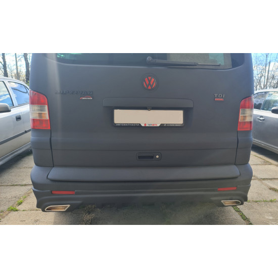 Пластикова накладка на багажник (під фарбування) для Volkswagen T5 Caravelle 2004-2010 рр