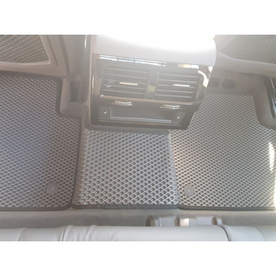Килимки EVA (чорні) для Volkswagen Touareg 2018-2024 рр Килимки EVA (чорні) для Volkswagen Touareg 2018-2024 рр