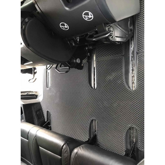 Килимки EVA V-class, ExtraLong 2 бокових (повний салон) чорні для Mercedes Vito / V-class W447 2014-2024 рр Килимки EVA V-class, ExtraLong 2 бокових (повний салон) чорні для Mercedes Vito / V-class W447 2014-2024 рр