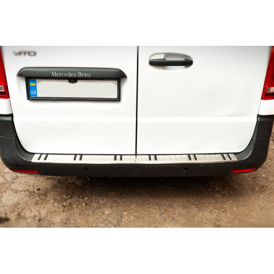 Накладка на задній бампер OmsaLine Хром-2024ABS (нерж) для Mercedes Vito / V-class W447 2014-2024 рр Накладка на задній бампер OmsaLine Хром-2024ABS (нерж) для Mercedes Vito / V-class W447 2014-2024 рр