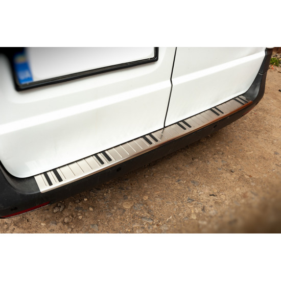 Накладка на задній бампер OmsaLine Хром-2024ABS (нерж) для Mercedes Vito / V-class W447 2014-2024 рр Накладка на задній бампер OmsaLine Хром-2024ABS (нерж) для Mercedes Vito / V-class W447 2014-2024 рр