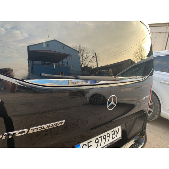 Кромка заднього скла (нерж) Carmos - Турецька сталь для Mercedes Vito / V-class W447 2014-2024 рр