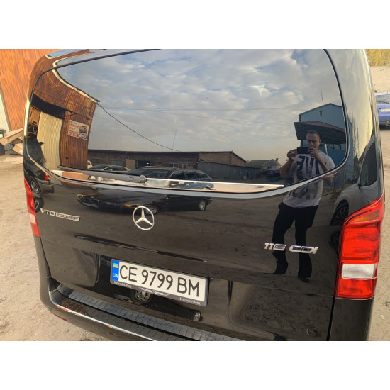 Кромка заднього скла (нерж) Carmos - Турецька сталь для Mercedes Vito / V-class W447 2014-2024 рр