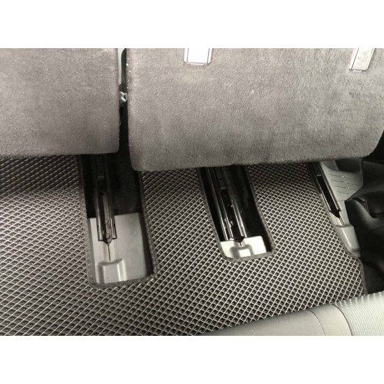 Килимки EVA (3 ряди, чорні) для Toyota Highlander 2013-2019 рр Килимки EVA (3 ряди, чорні) для Toyota Highlander 2013-2019 рр