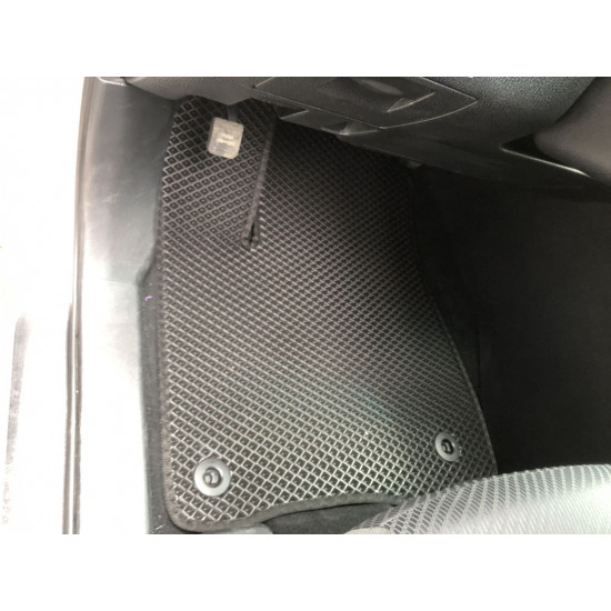 Килимки EVA (3 ряди, чорні) для Toyota Highlander 2013-2019 рр Килимки EVA (3 ряди, чорні) для Toyota Highlander 2013-2019 рр