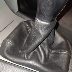 Шкіряний чохол КПП для Skoda Octavia II A5 2006-2010рр