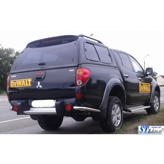 Задні кути AK003 (2 шт., нерж) для Mitsubishi L200 2006-2015 рр