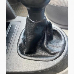 Шкіряний чохол КПП для Volkswagen Touran 2003-2010 рр