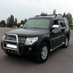 Кенгурятник QT007 (нерж.) для Mitsubishi Pajero Wagon IV