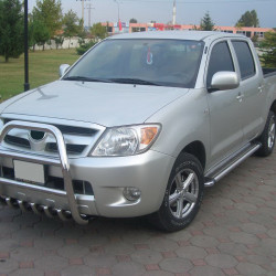 Кенгурятник QT007 (нерж.) для Toyota Hilux 2006-2015 рр