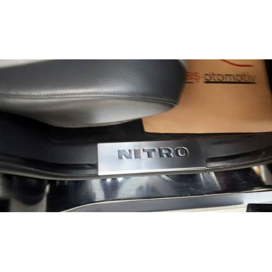 Накладки на пороги Carmos на верхню частину частину (нерж) для Dodge Nitro 2007-2024 рр Накладки на пороги Carmos на верхню частину частину (нерж) для Dodge Nitro 2007-2024 рр