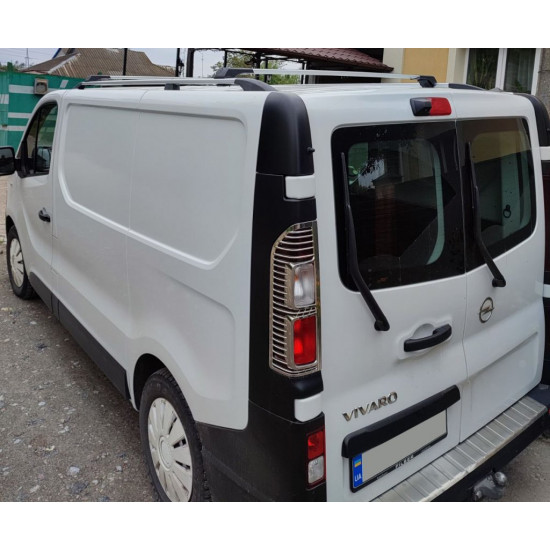 Накладки на стопи (2 шт., пласт) для Renault Trafic 2015-2024 рр